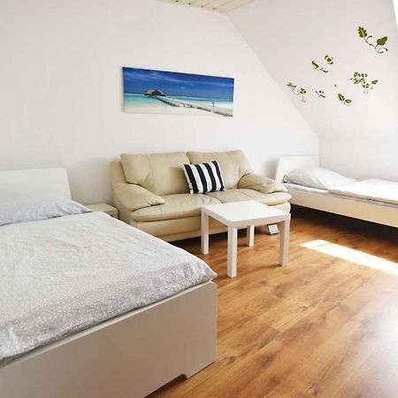Cozy Worker Apartments Niederkassel Esterno foto