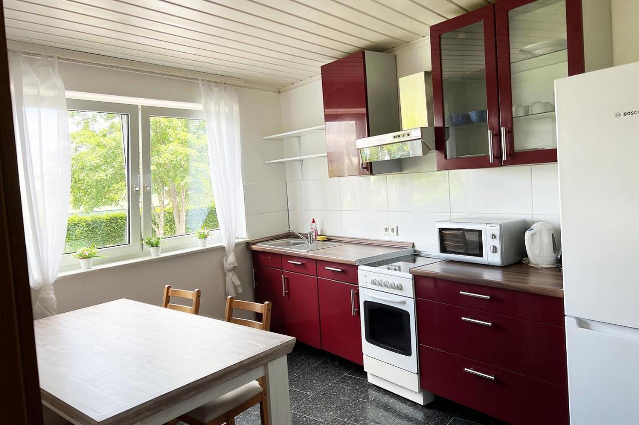 Cozy Worker Apartments Niederkassel Esterno foto