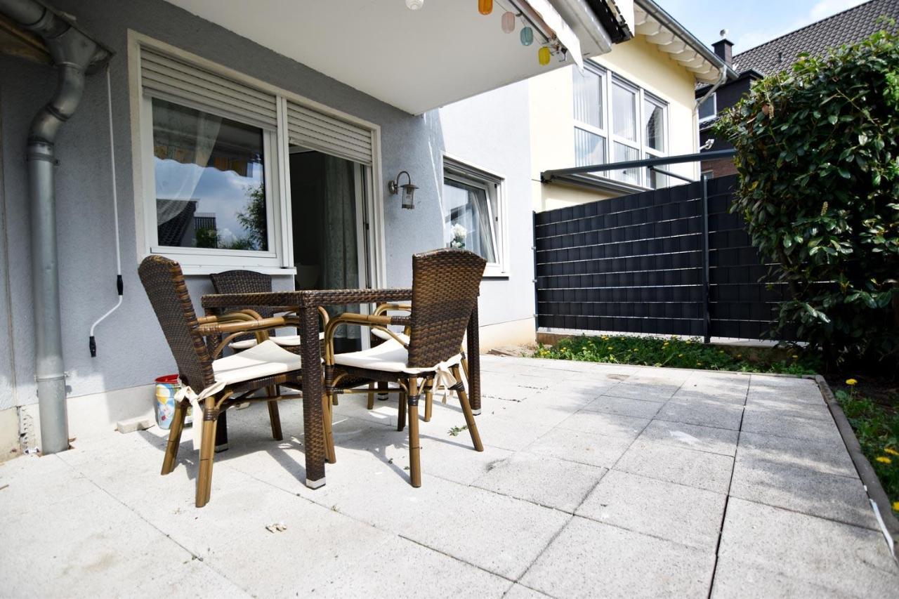 Cozy Worker Apartments Niederkassel Esterno foto